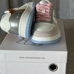 Vintage Havana Pastel Low-Top Sneaker in Pink, Light Blue & Metallic